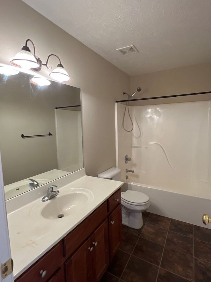 465 Warrior Dr #4 - Photo 3 of 11