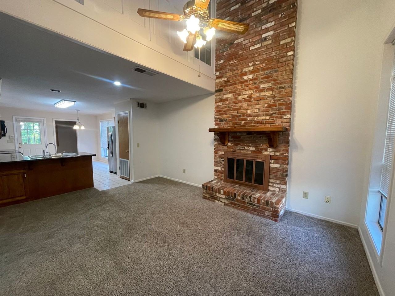 8923 Glenmora Dr - Photo 5 of 20