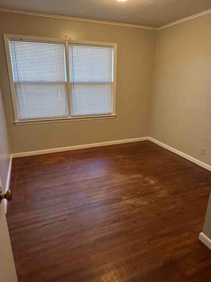 1620 Sw Oklahoma Ave - Photo 6 of 12