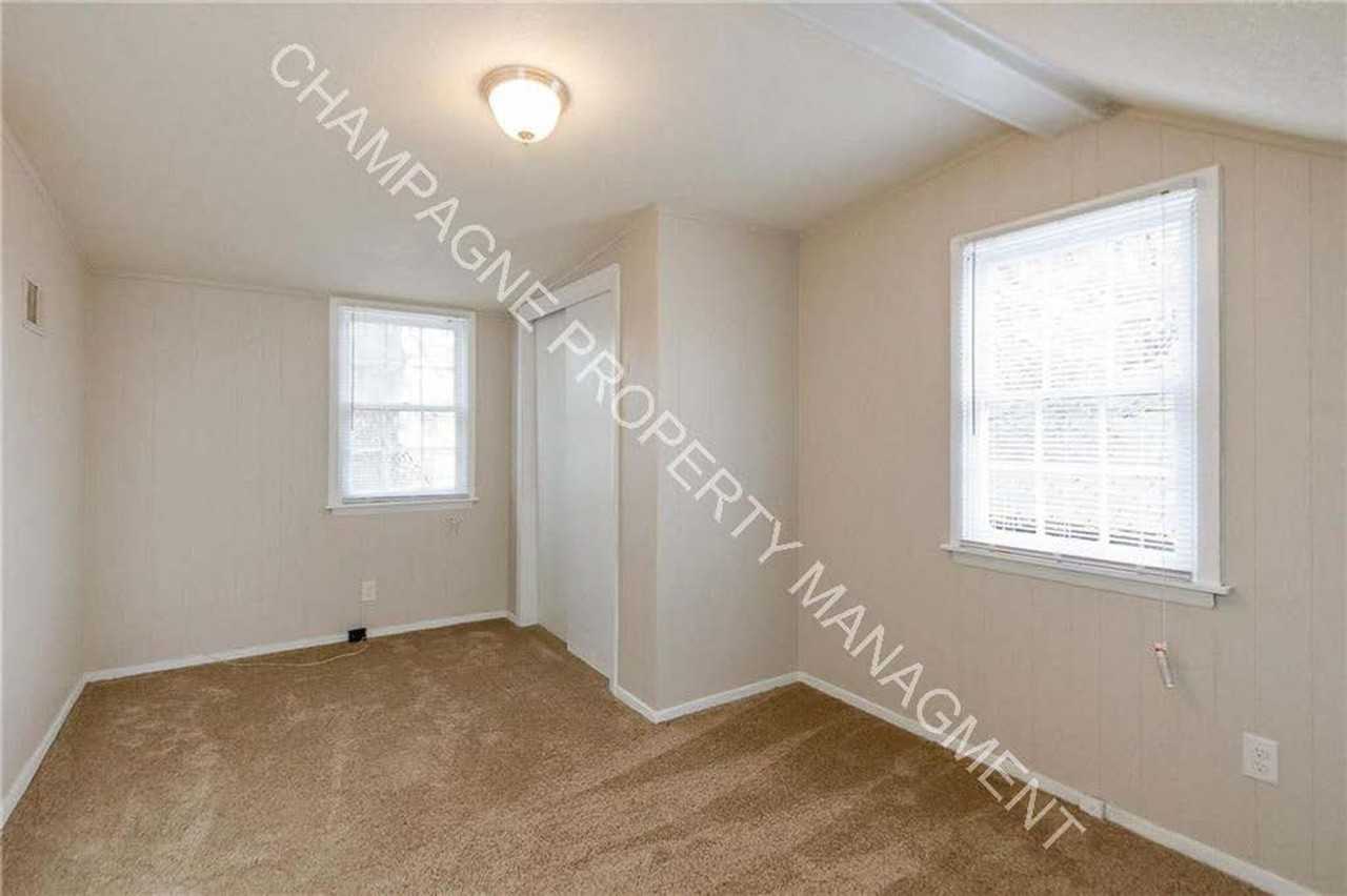 7114 Paseo Blvd - Photo 2 of 27