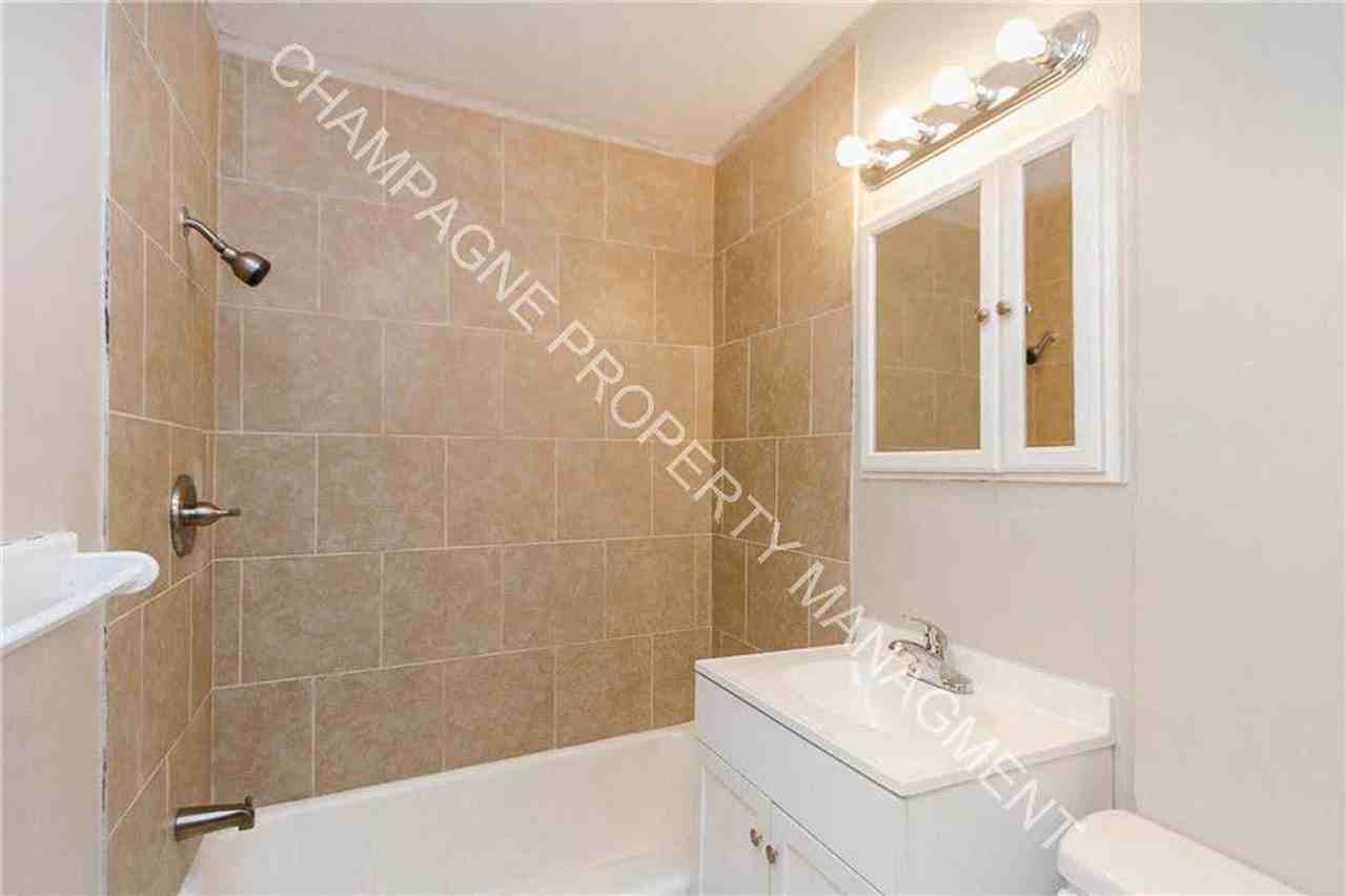 7114 Paseo Blvd - Photo 7 of 27
