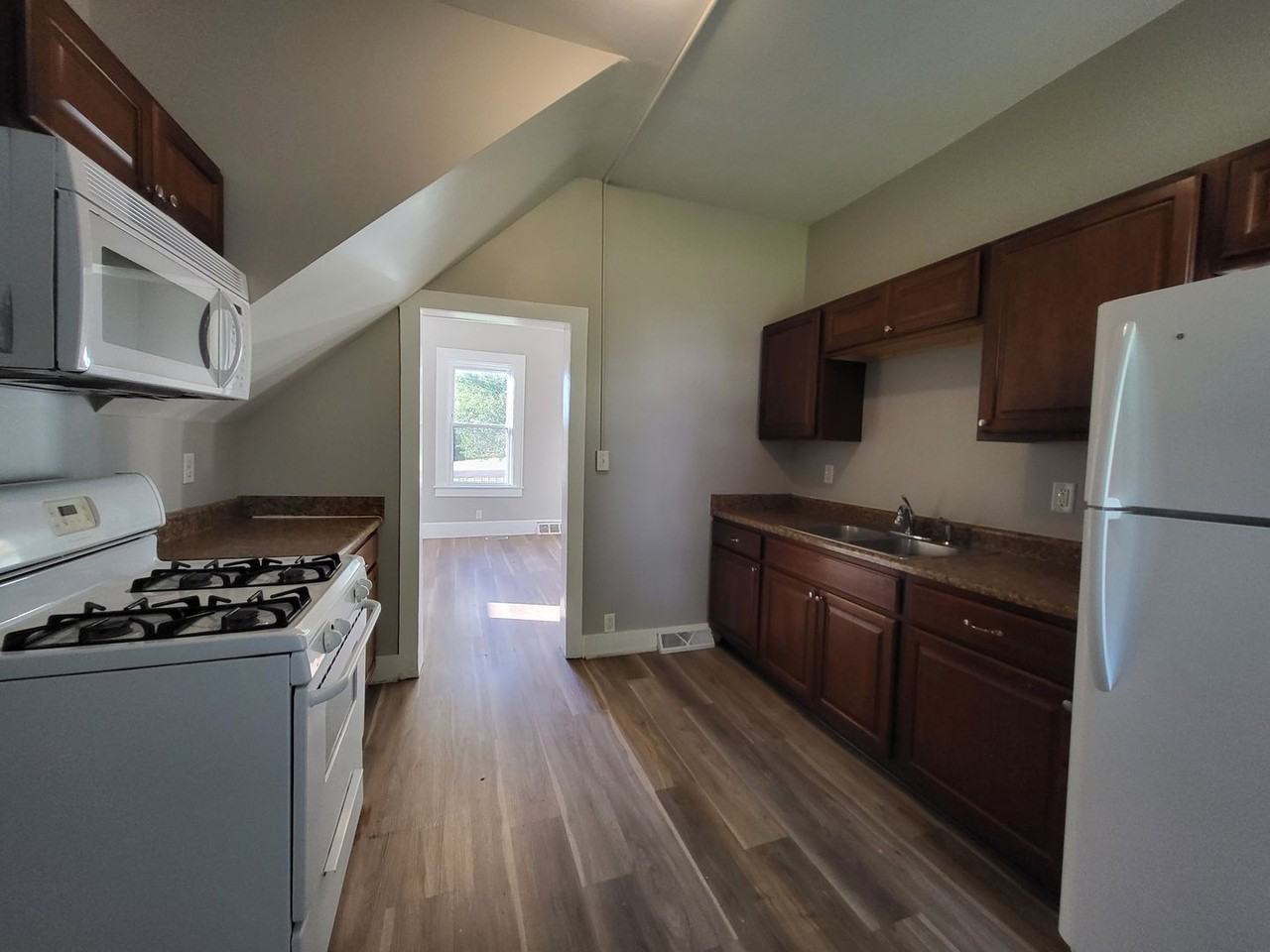 209 Olinda Ave - Photo 5 of 24