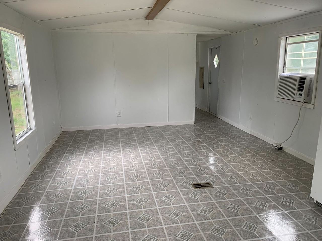 707 Lime Ln - Photo 4 of 6