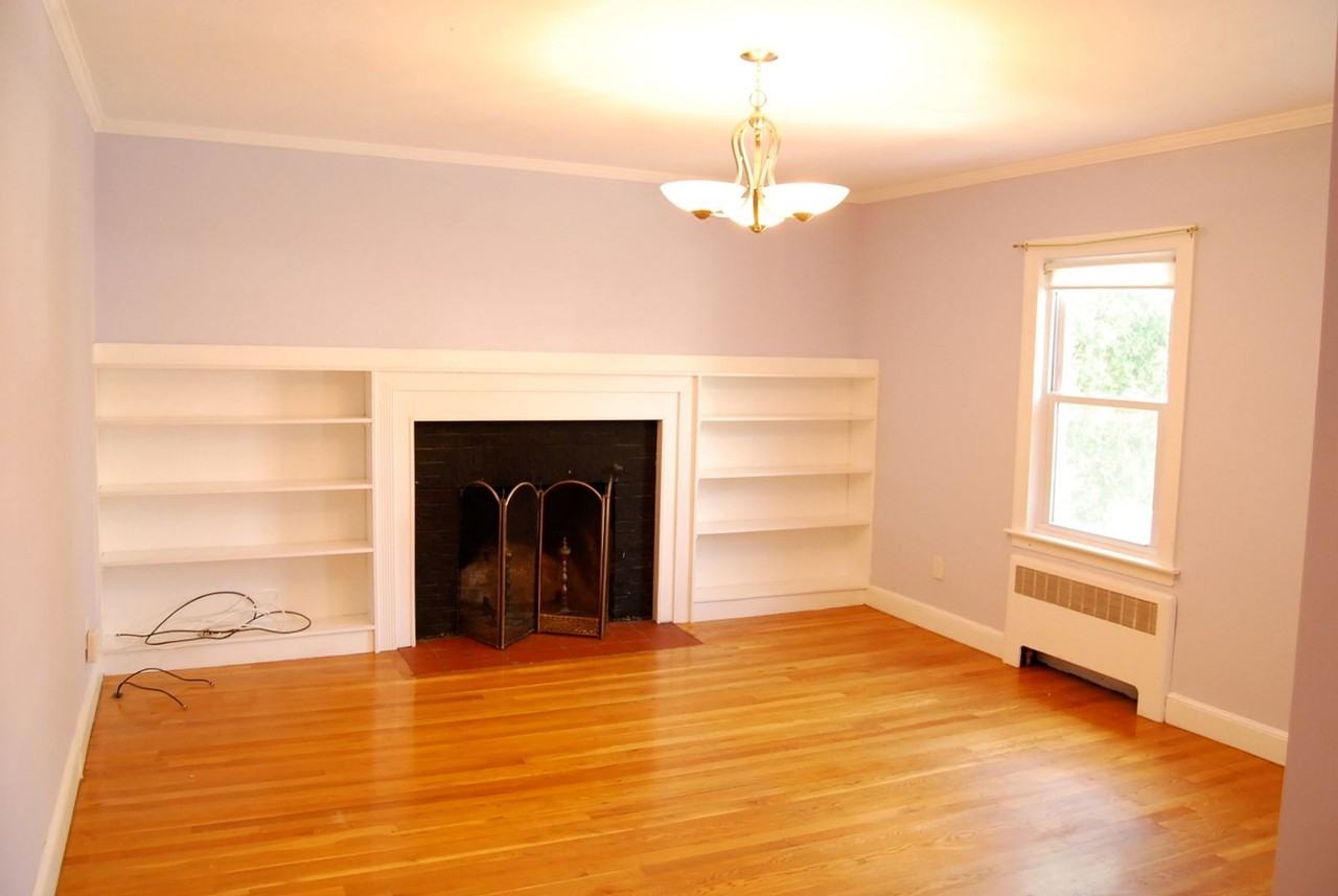 90 Undine Rd - Photo 2 of 9