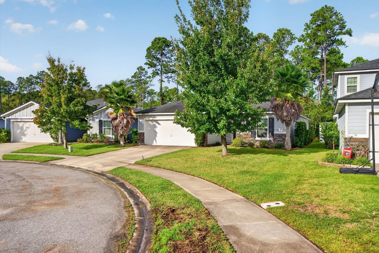 95221 Siena Ct - Photo 3 of 26