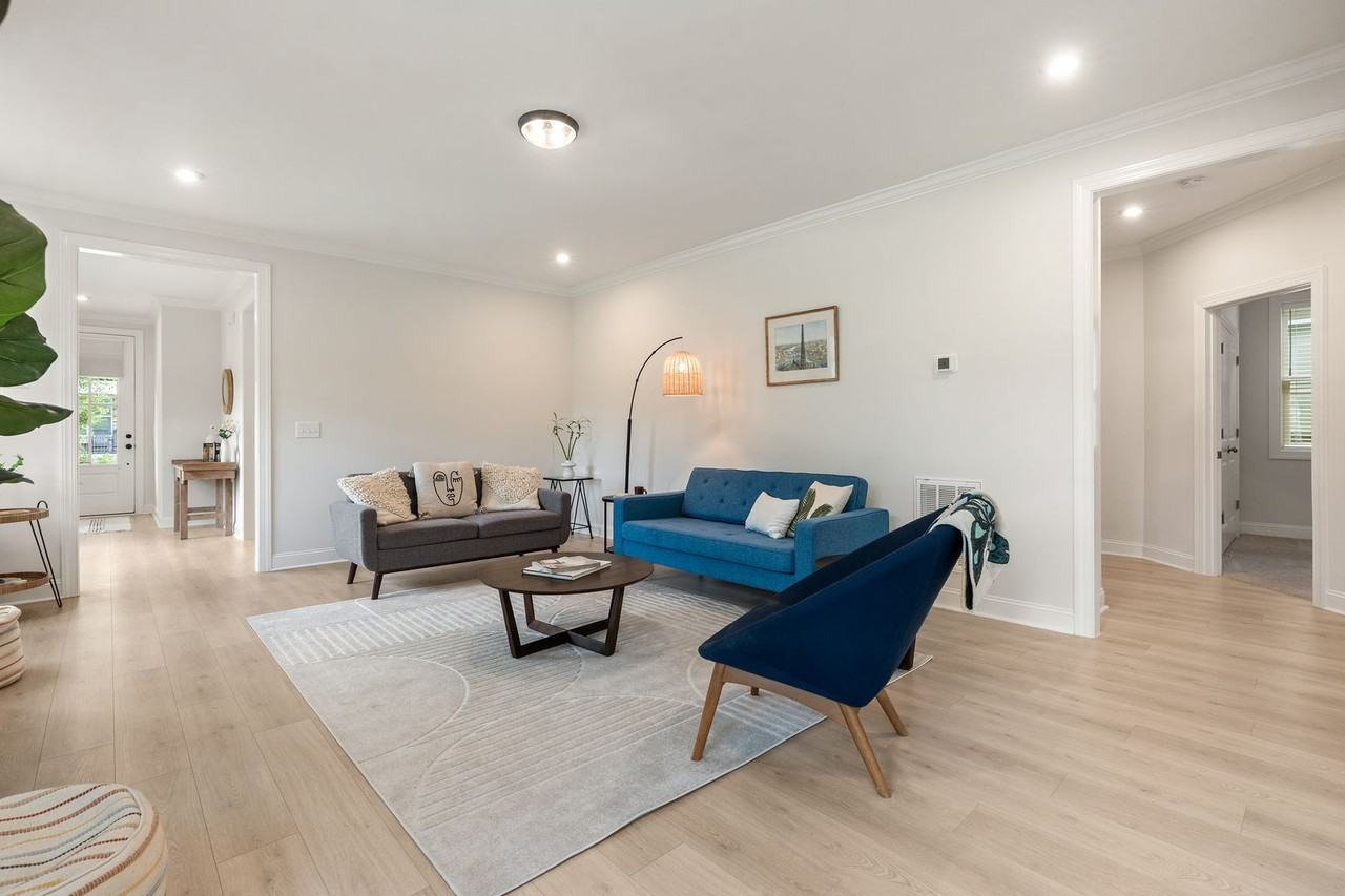210 Monteith Dr - Photo 4 of 50