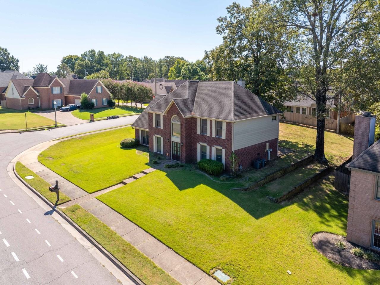 8859 Chimneyrock Blvd - Photo 2 of 31