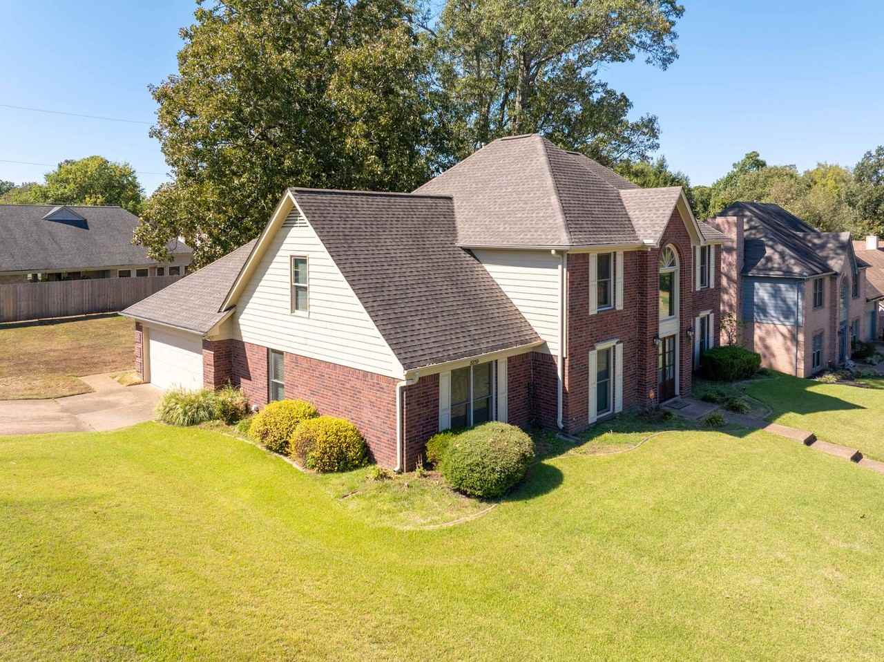 8859 Chimneyrock Blvd - Photo 3 of 31