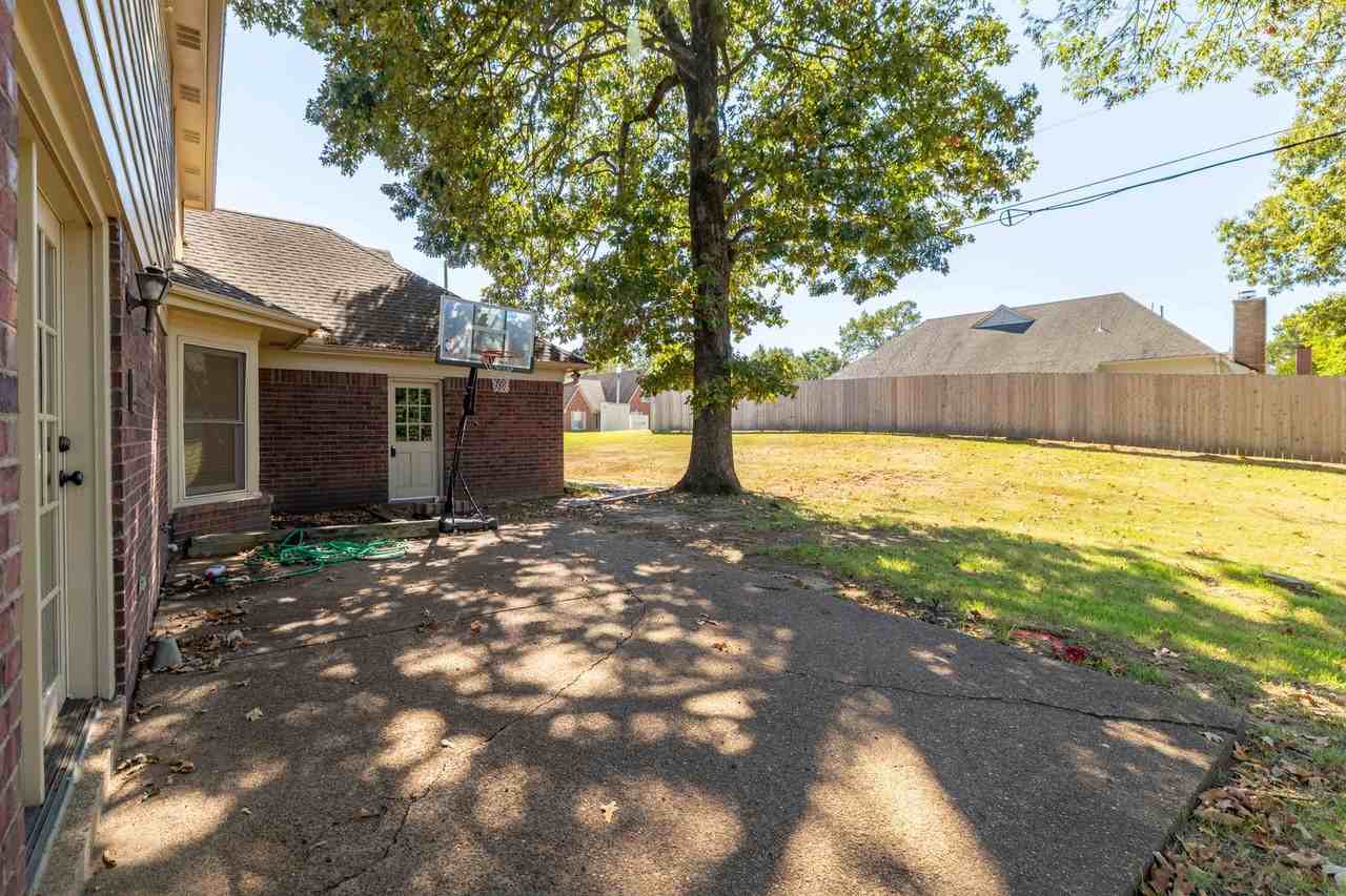 8859 Chimneyrock Blvd - Photo 7 of 31