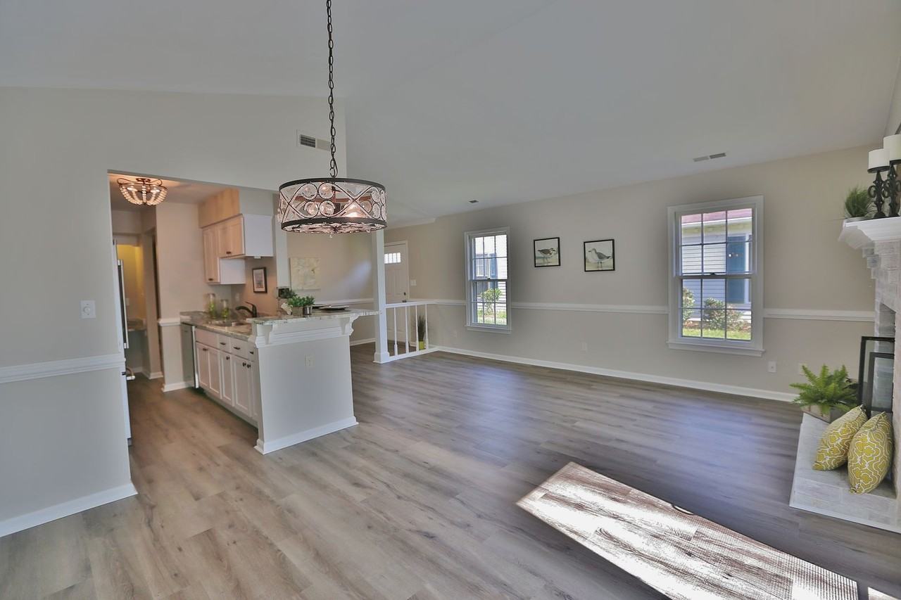4709 Ashbury Ln - Photo 4 of 44