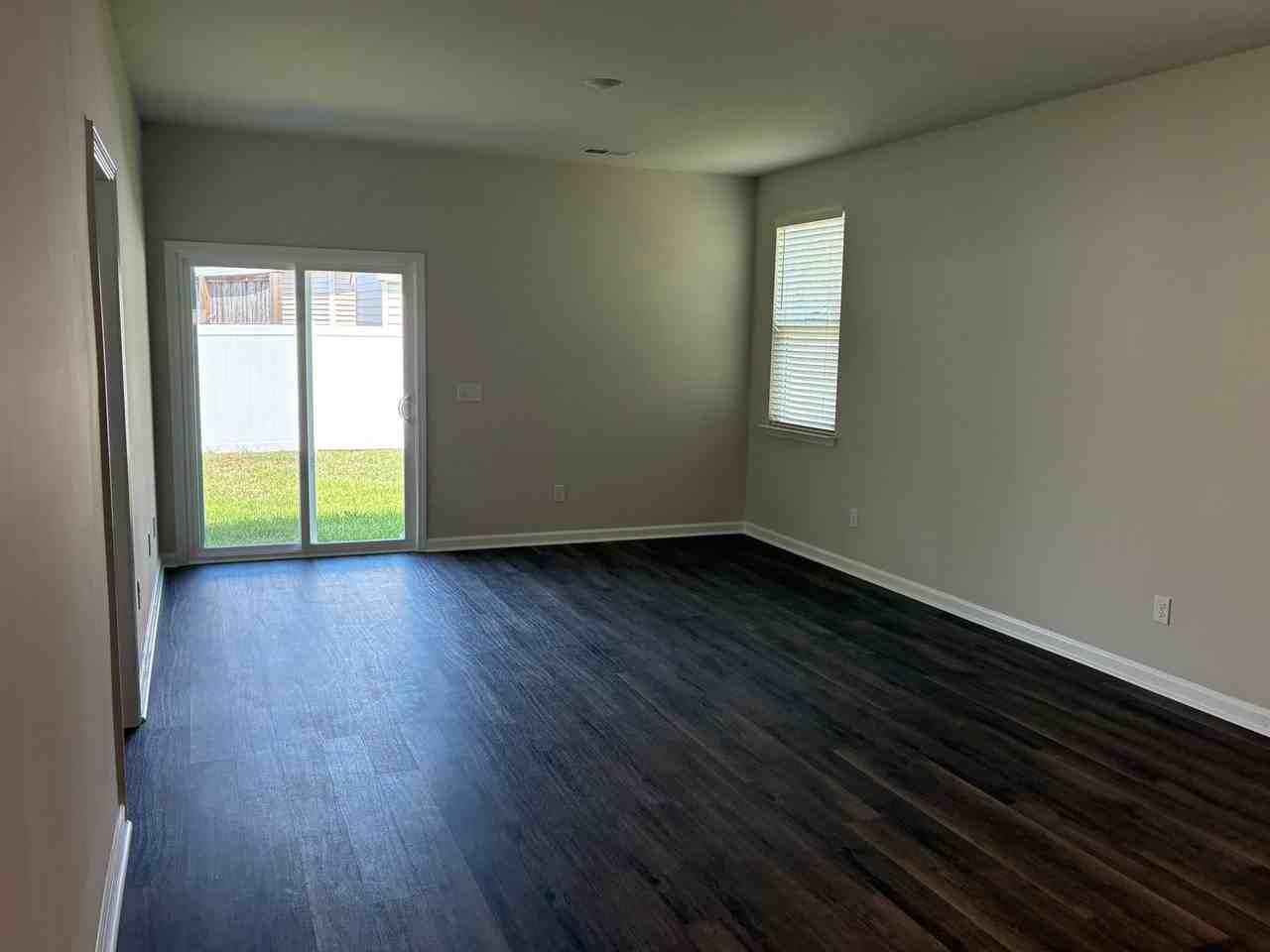 3019 Tasso Dr - Photo 6 of 34