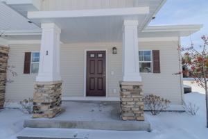 featured image of 1548 Simsbury St