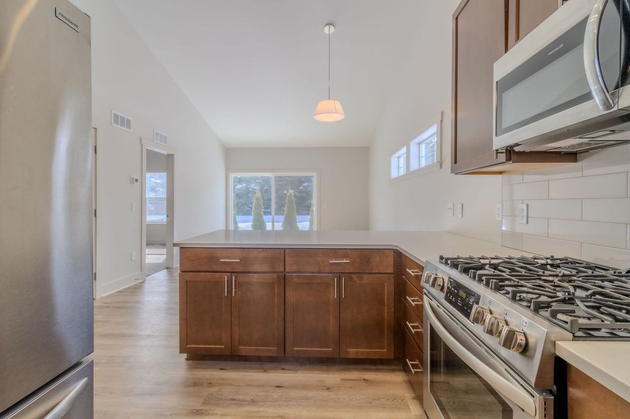 ZO- Simsbury 1548 - Photo 6 of 14