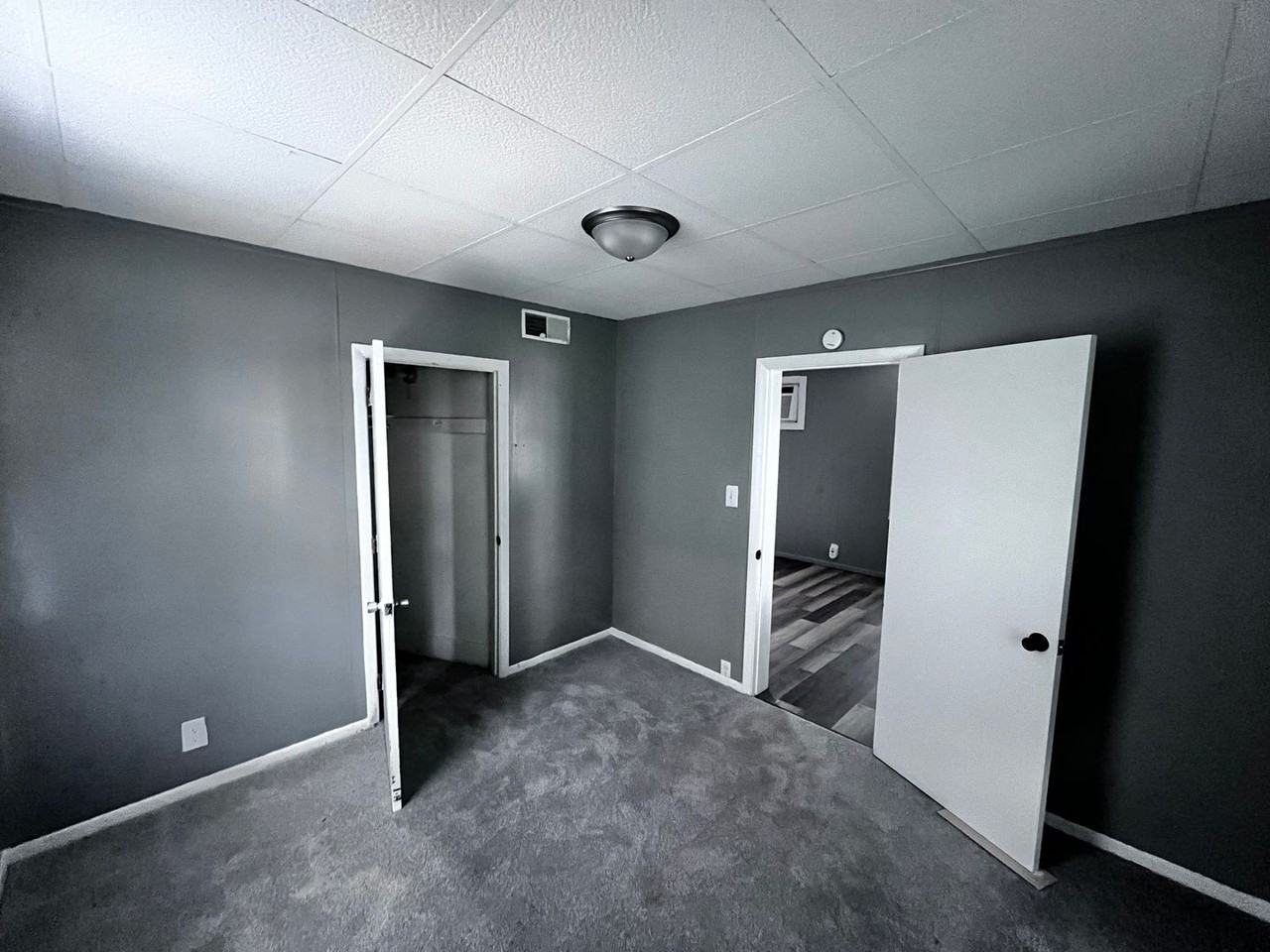 3706 N Ashton Ave - Photo 6 of 10