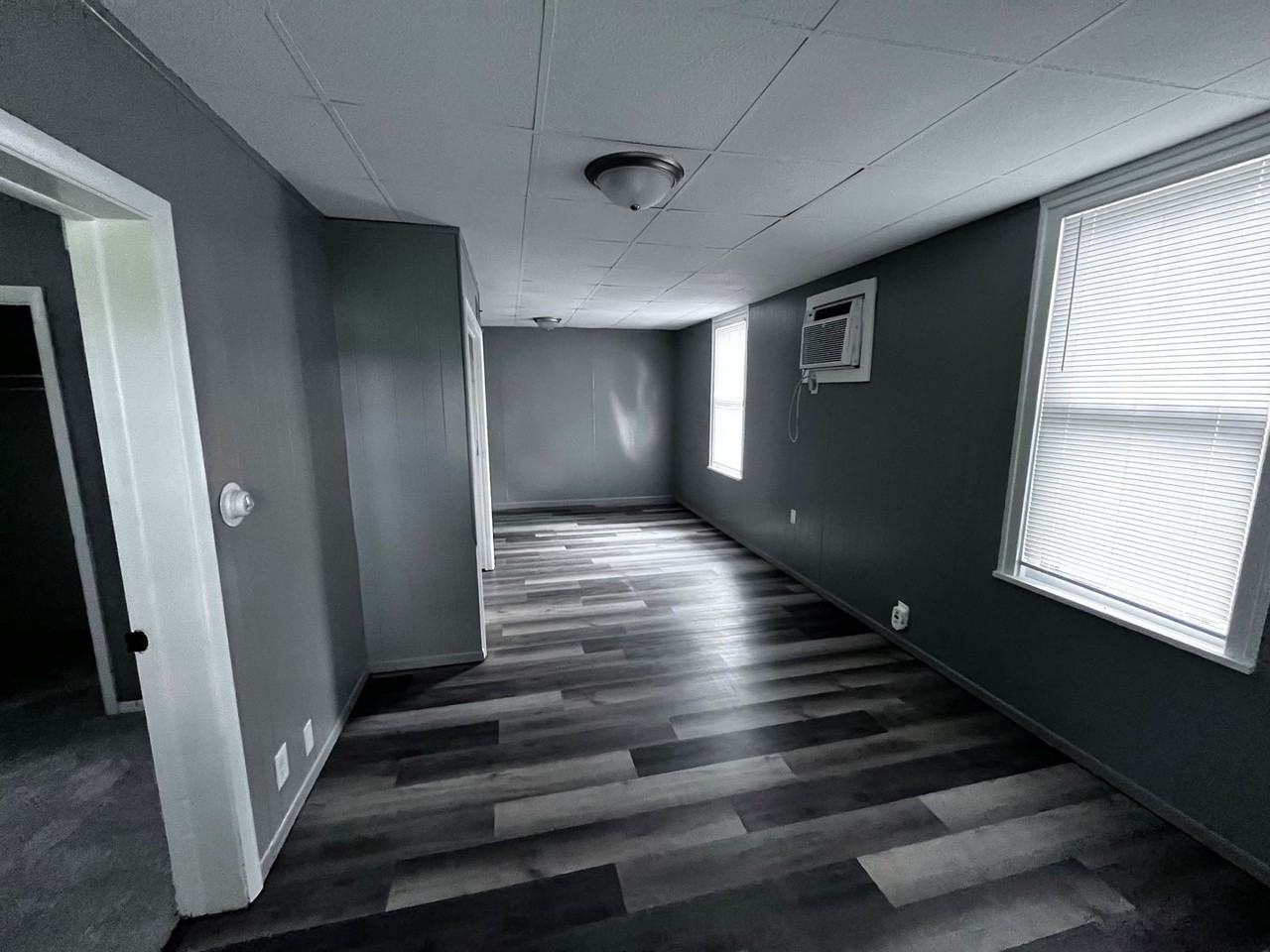 3706 N Ashton Ave - Photo 7 of 10