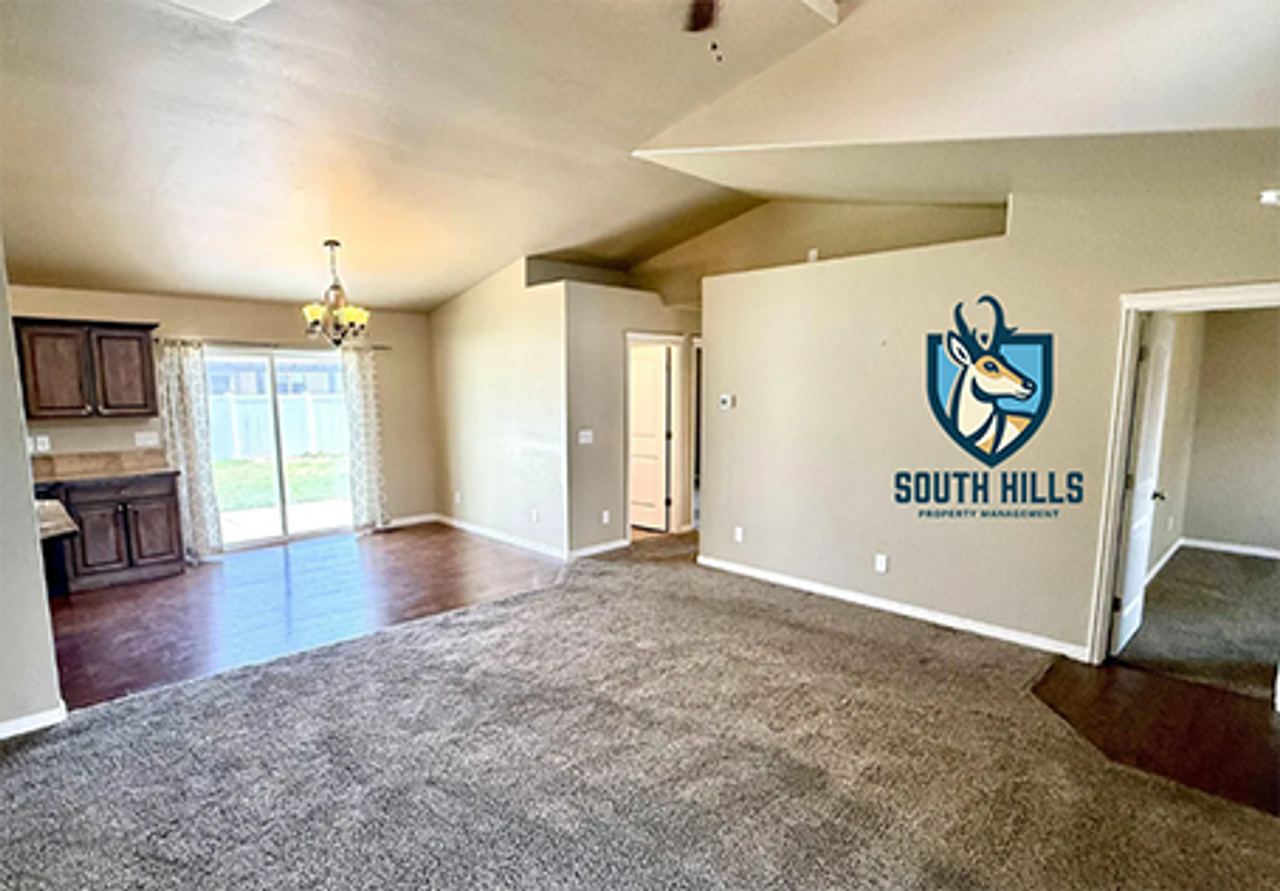 2619 Yukon Trl - Photo 3 of 16