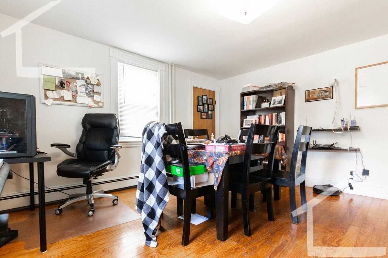 2A Oneil Pl - Photo 3 of 16