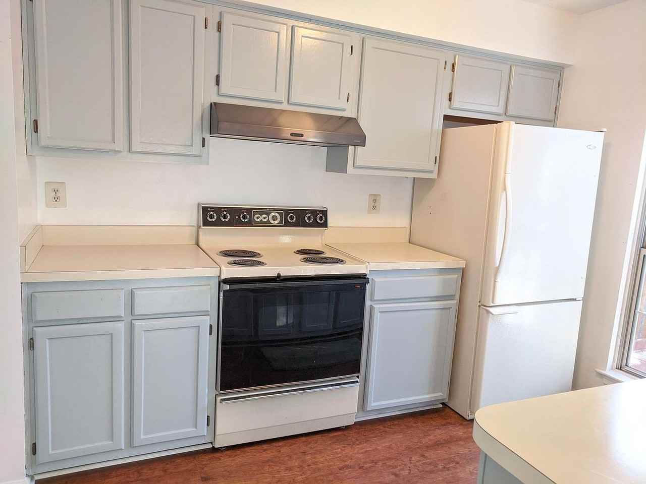 8 Lambeth Bridge Ct - Photo 5 of 23