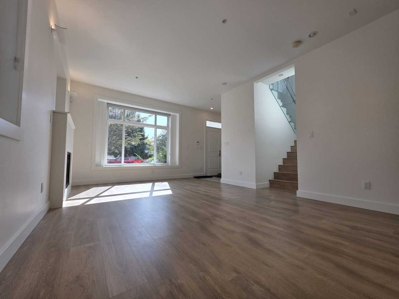 2781 Charles St - Photo 3 of 19