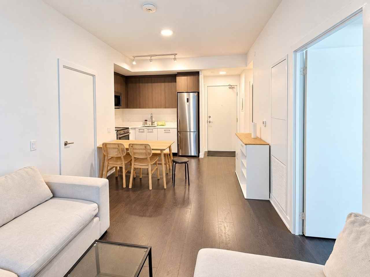225 Veterans Dr - Photo 2 of 15