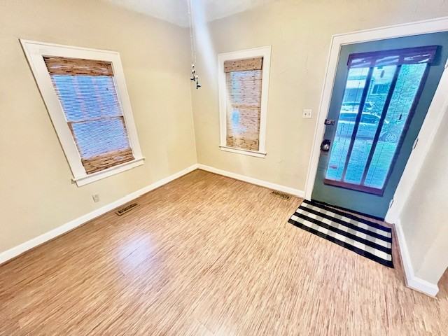 732 S Englewood Ave #1 - Photo 2 of 10