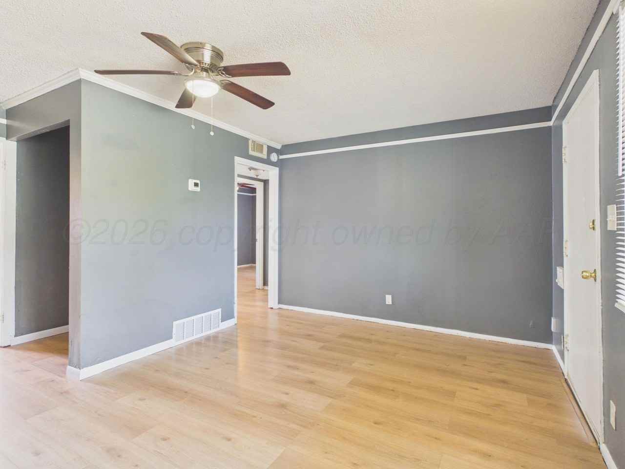 2715 Duncan Dr - Photo 5 of 19