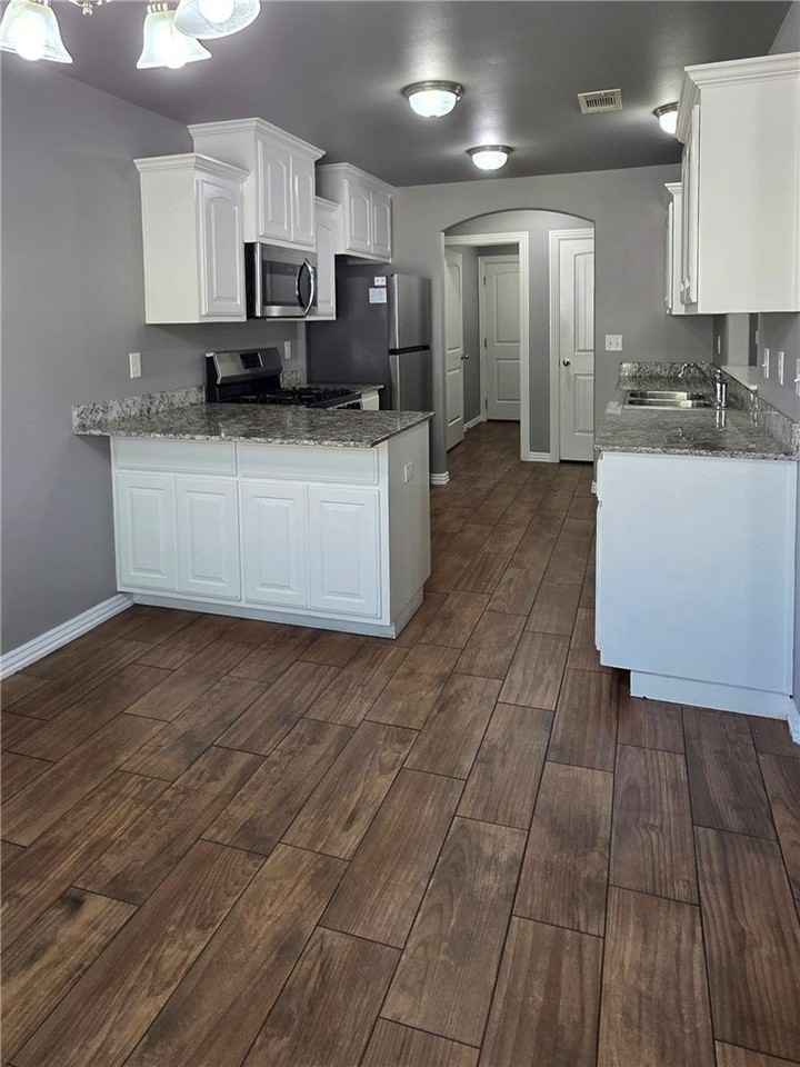2203 W Margaret St - Photo 5 of 23