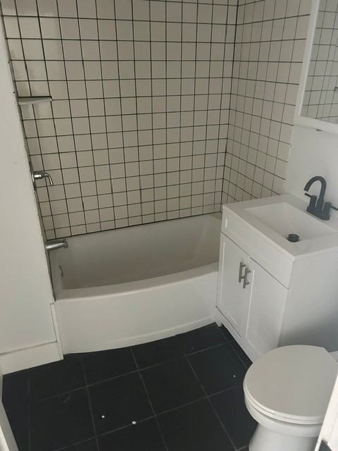 416 Oak Hill Ave Apt 2f #2F - Photo 3 of 5