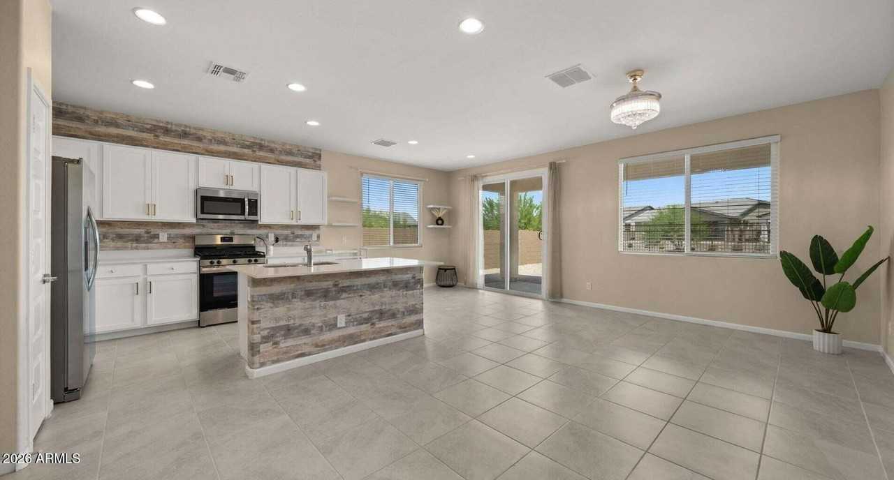 17356 W Weeping Willow Rd - Photo 5 of 14