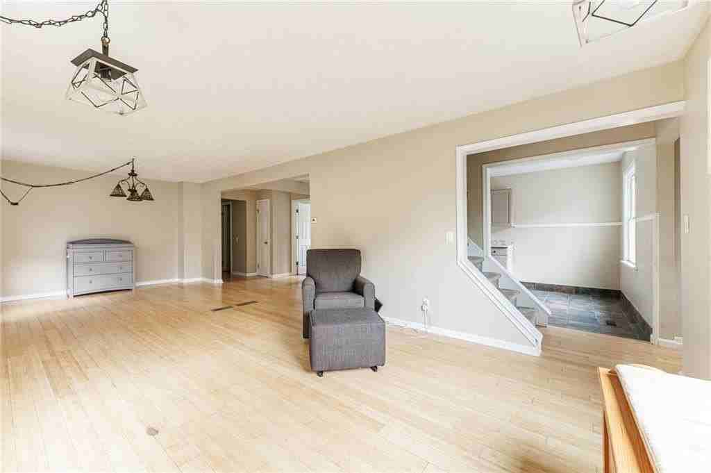 752 Bennington Dr - Photo 6 of 27