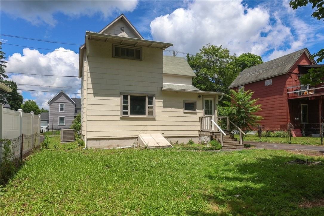 316 W William St - Photo 3 of 31