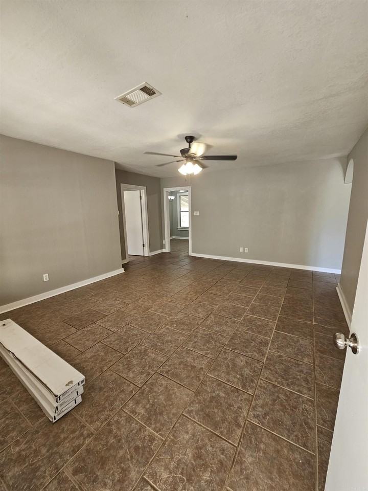 13716 W Sardis Rd - Photo 3 of 25