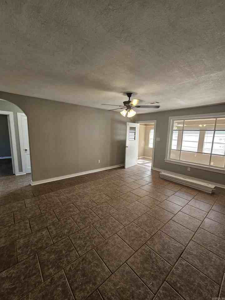 13716 W Sardis Rd - Photo 5 of 25