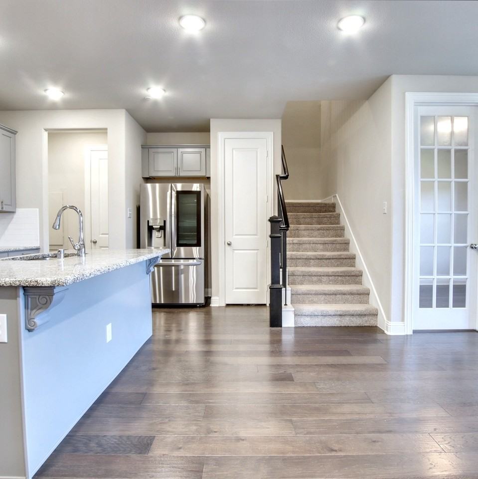 544 Sequoia St #1 - Photo 4 of 36