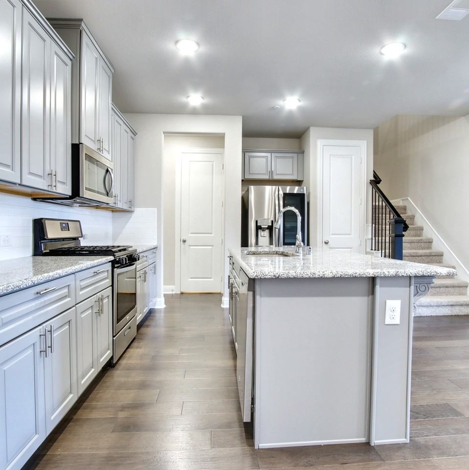544 Sequoia St #1 - Photo 6 of 36