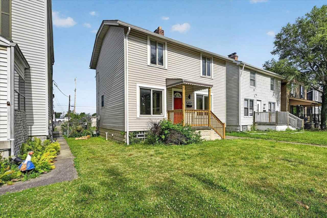 1431 S Ohio Ave - Photo 2 of 30