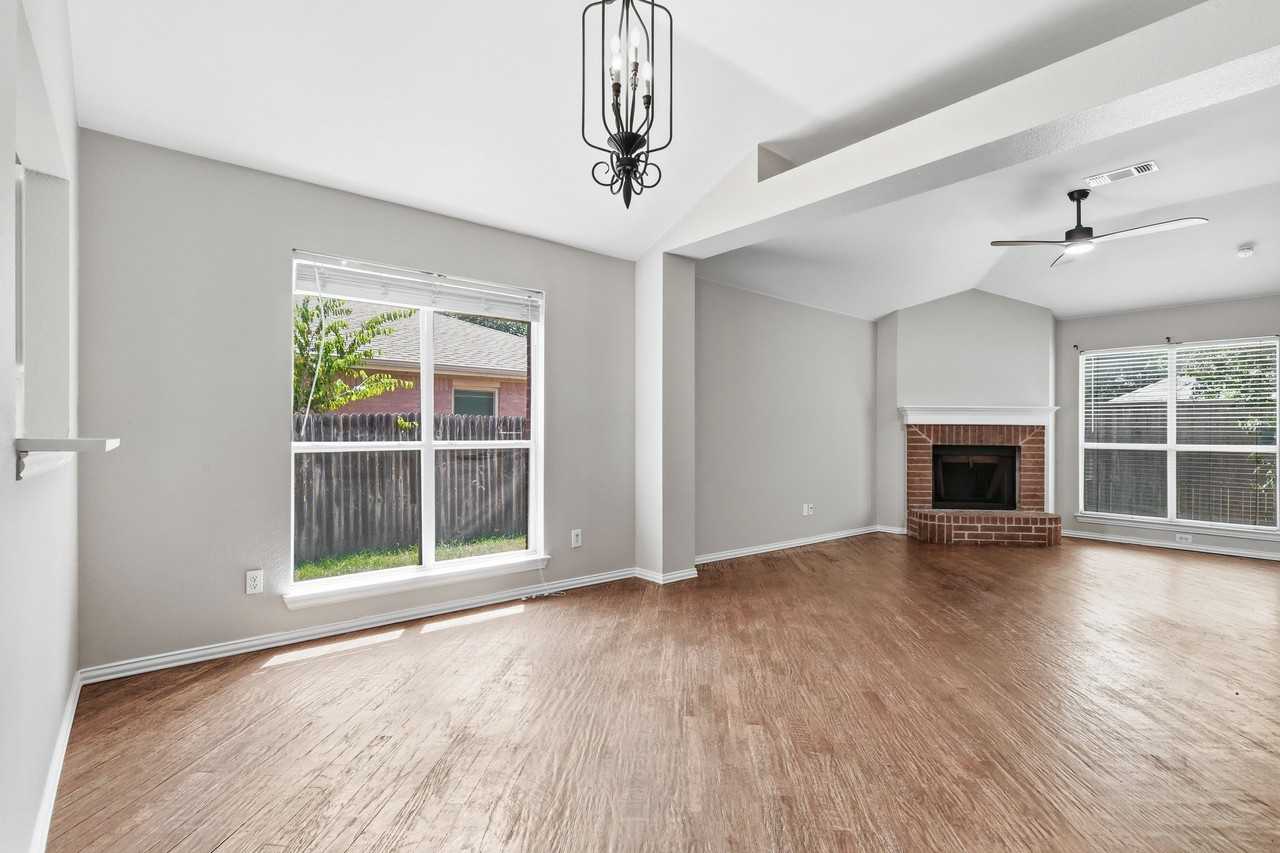 1012 Waterview Dr #1 - Photo 4 of 41