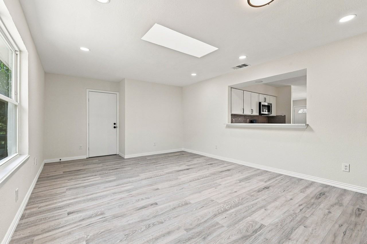 6008 Golden Gate Dr #1 - Photo 4 of 25