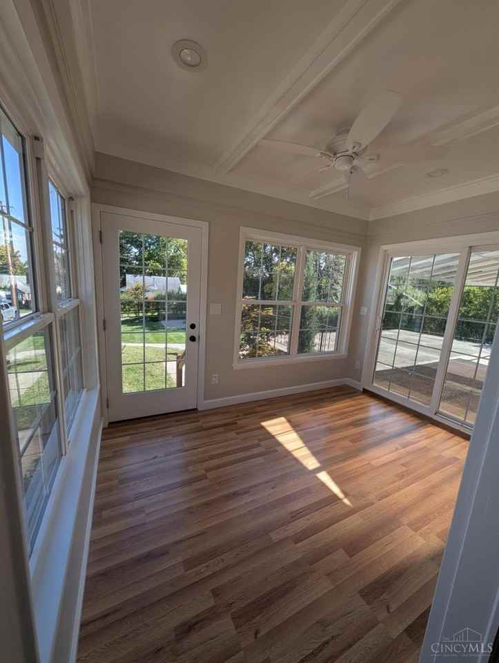 218 N East St - Photo 6 of 28