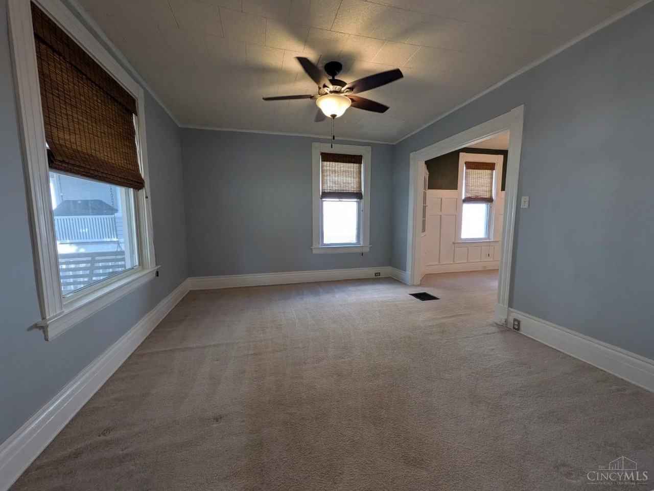 4114 Ballard Ave - Photo 5 of 33