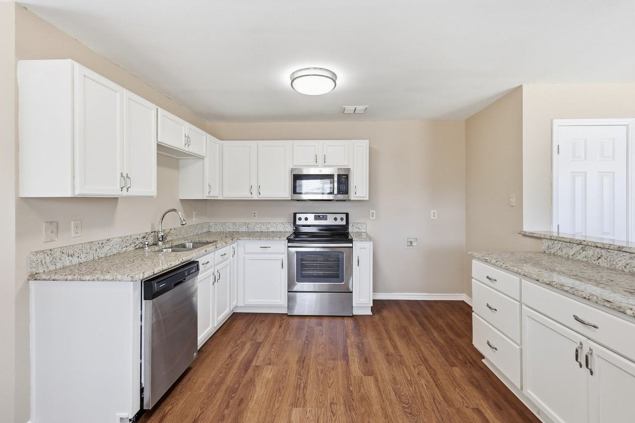 2744 Frontier Ln #1 - Photo 7 of 27