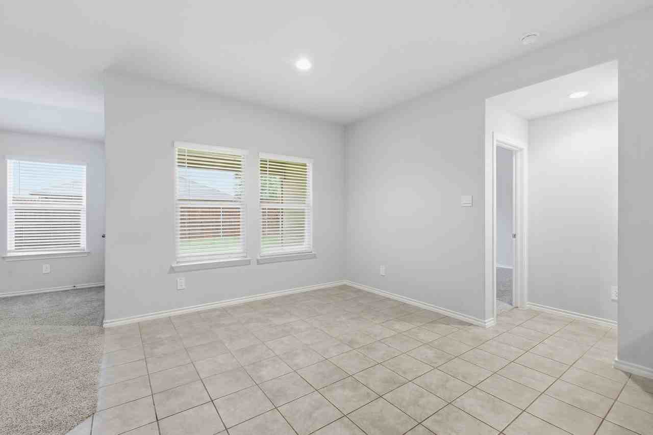 401 Bent Oak Dr #1 - Photo 5 of 26