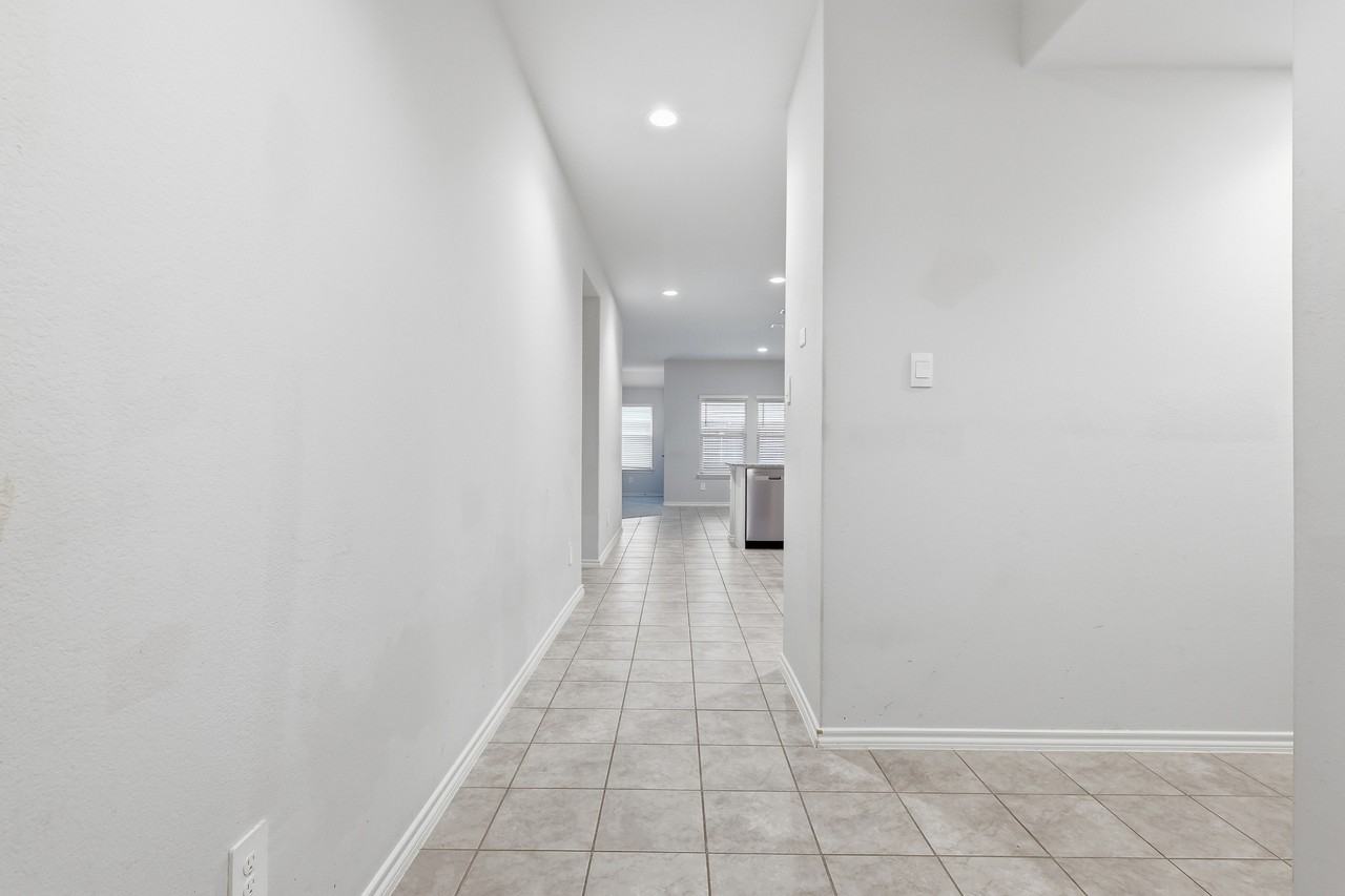 401 Bent Oak Dr #1 - Photo 7 of 26