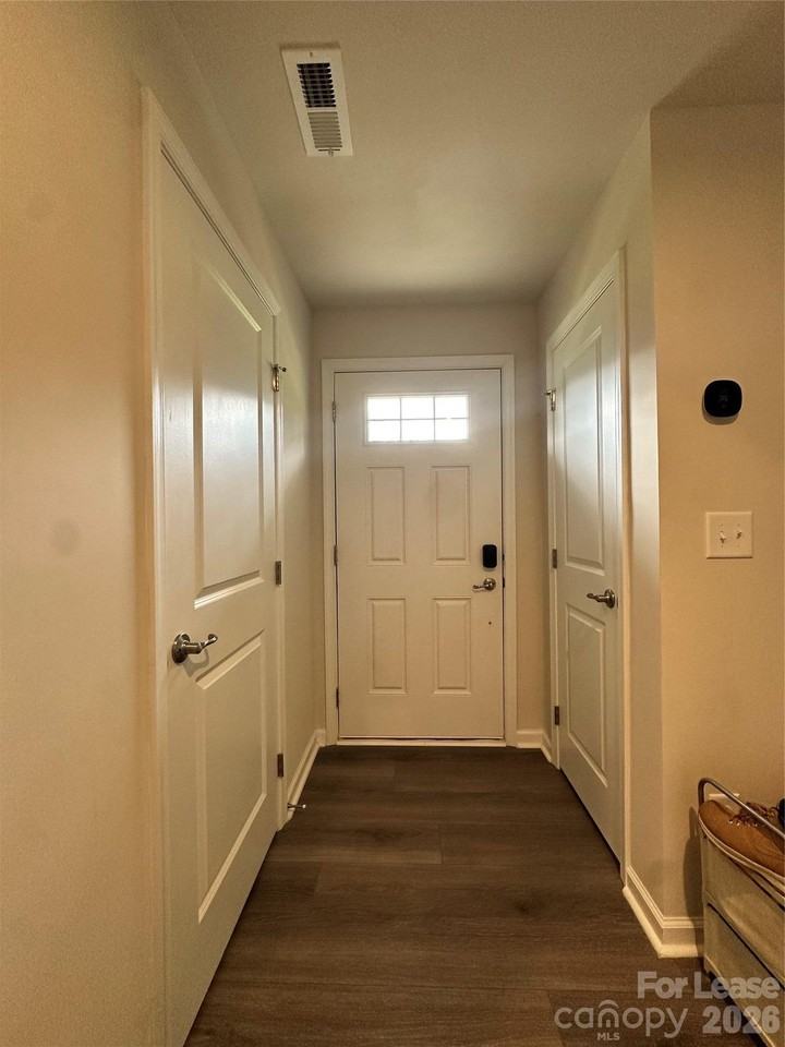 2129 Tupelo Grove Ln - Photo 3 of 28