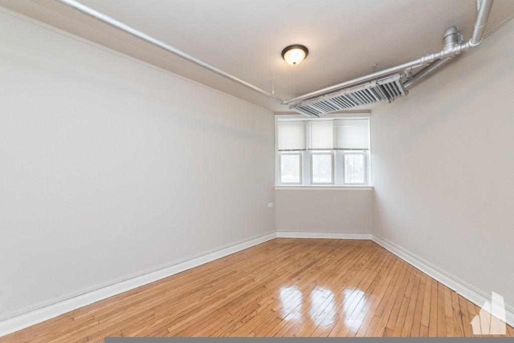 4255 W Addison St #87-2 - Photo 3 of 11