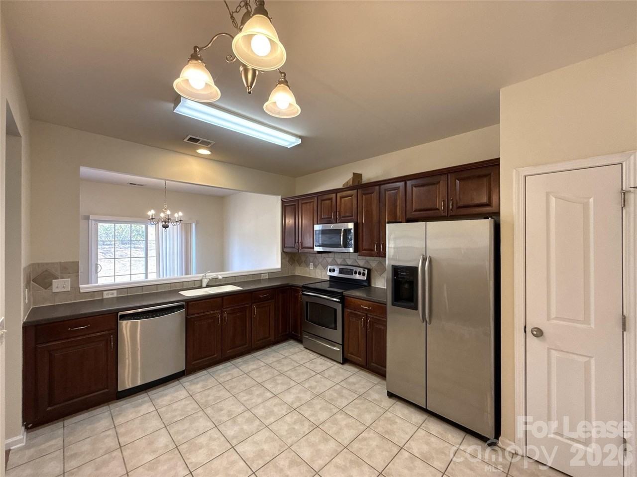 9102 Redmond Trace Rd - Photo 6 of 21