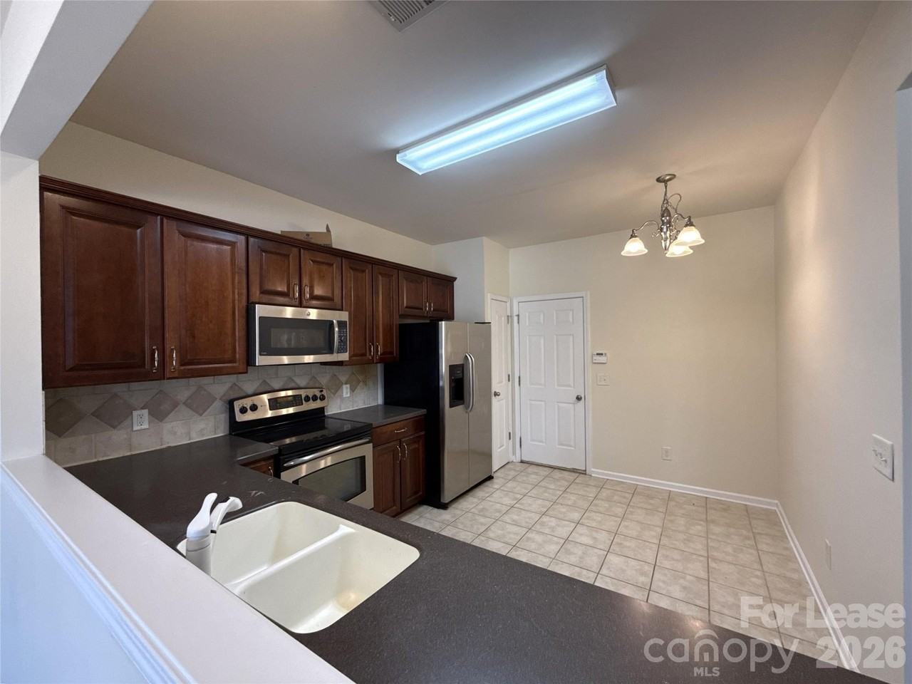 9102 Redmond Trace Rd - Photo 7 of 21