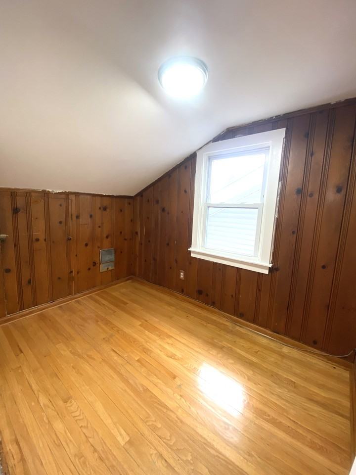 5929 North Washtenaw Avenue #2 - Photo 7 of 12