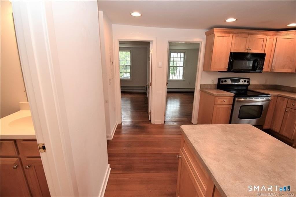 27 Boston St #2L - Photo 7 of 14