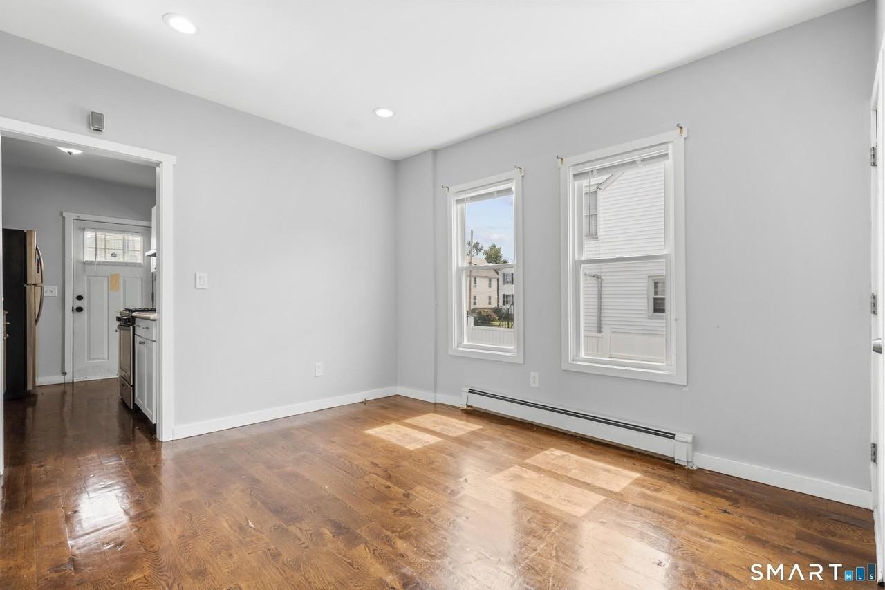 62 Saint Michaels Ave #1stFL - Photo 6 of 15